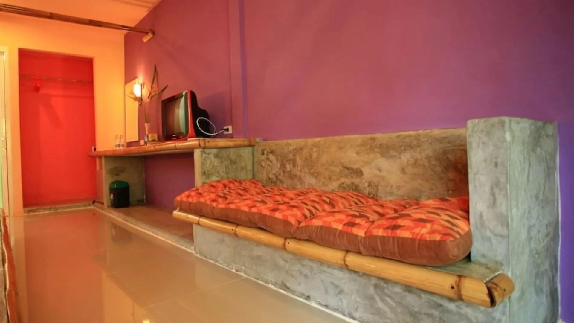 Cha-Ba Bungalow & Art Gallery 코란타