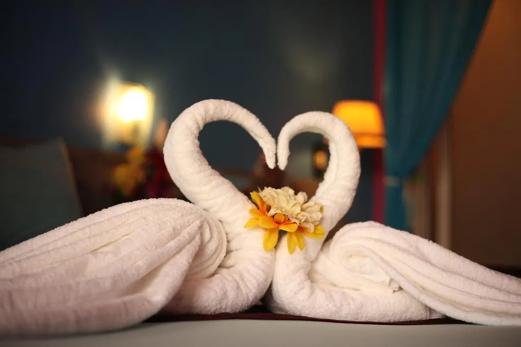 *** Resort Cha-Ba Bungalow & Art Gallery Ko Lanta Thailand